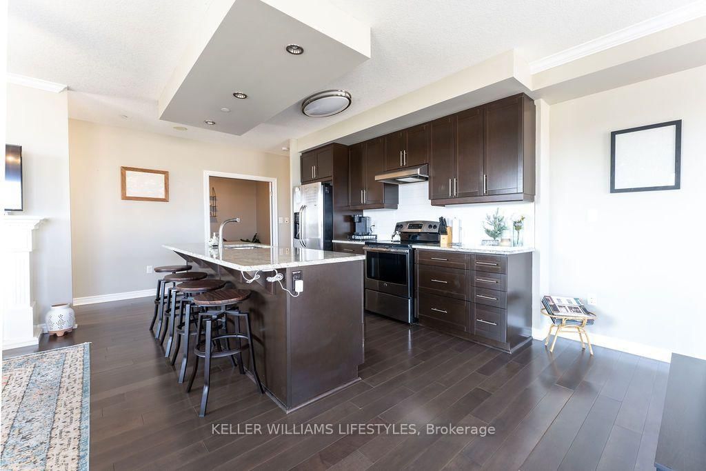 804 - 330 RIDOUT Street N, London East 2