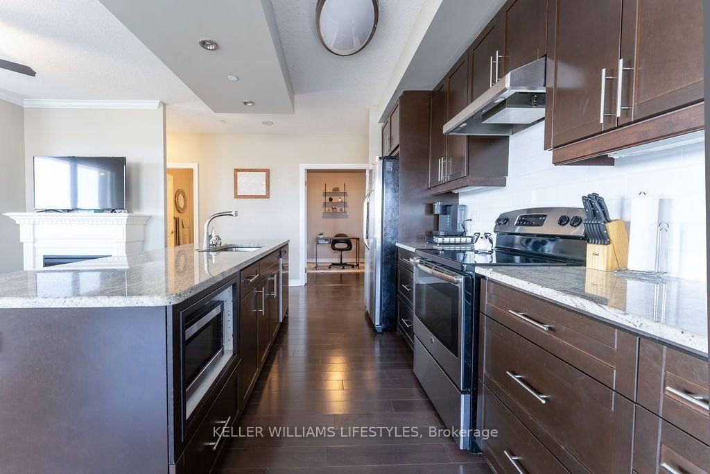 804 - 330 RIDOUT Street N 5