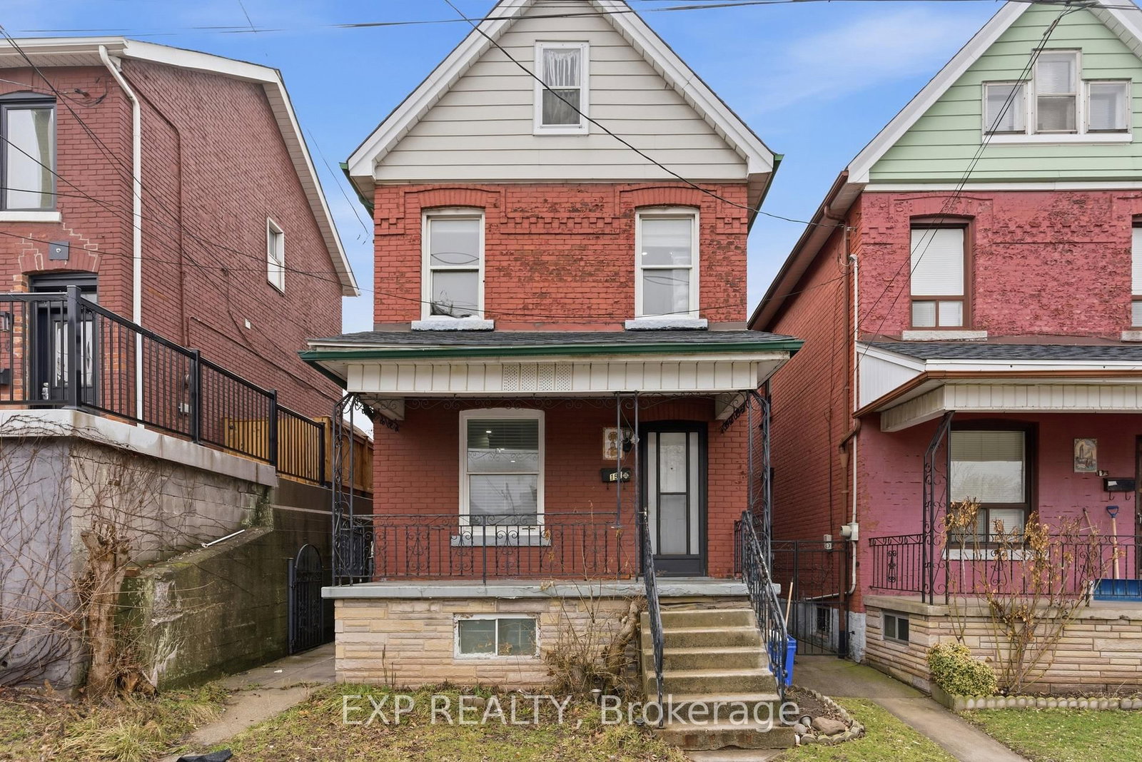 Detached House for sale at 191 Queen Street, Hamilton, Ontario, L2E 7K8 - Strathcona - MLS: X13548094
