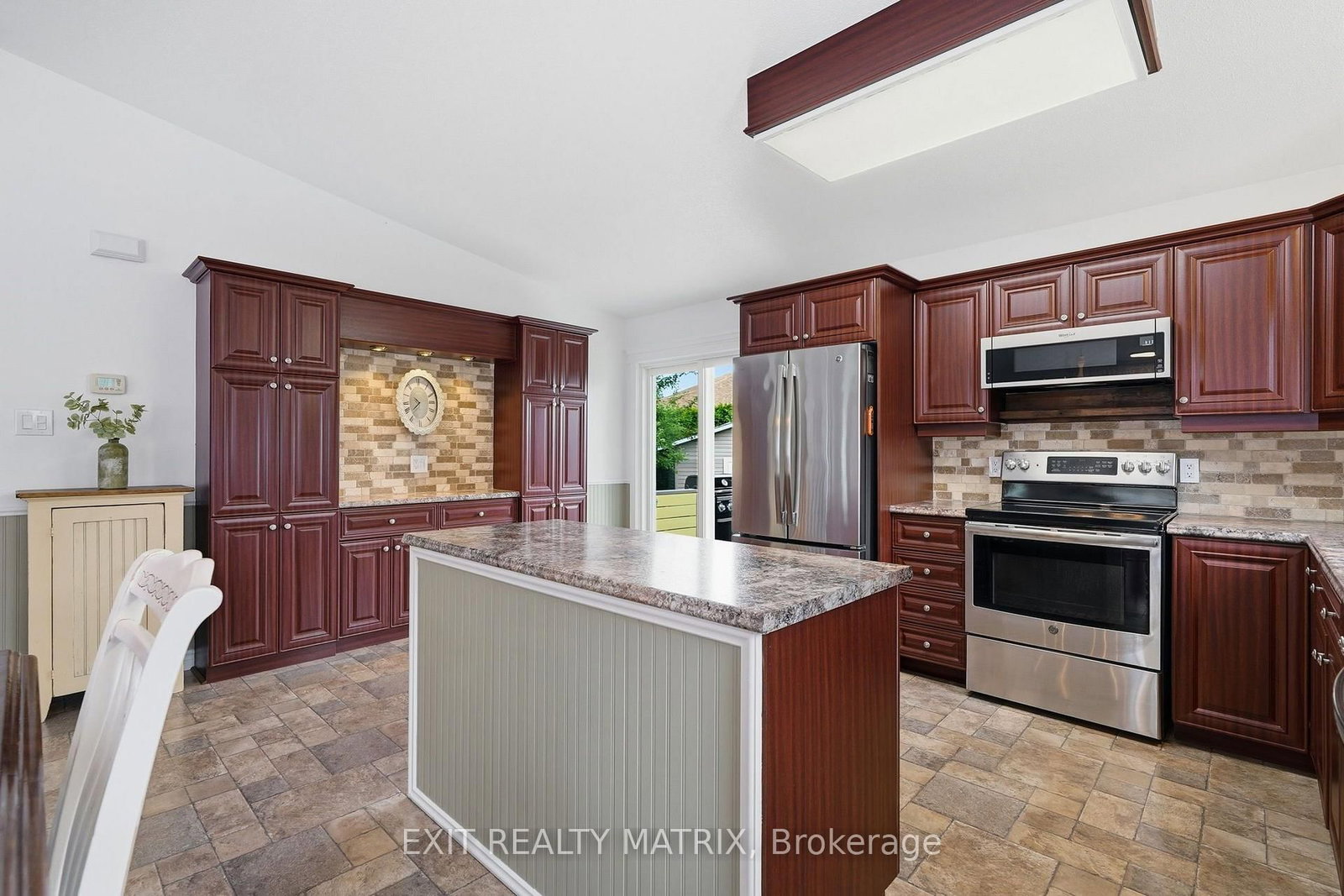 788 Joliette Street • Casselman, ON photo 11