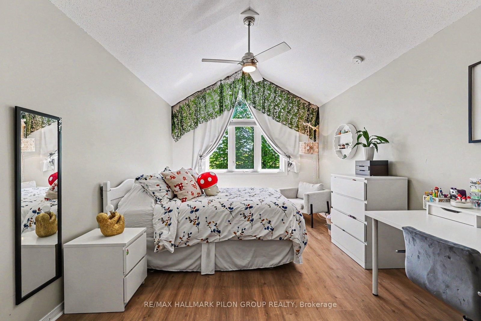 2139 Valin Street • Orleans, ON photo 18