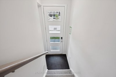 155 Equestrian Way — photo 5