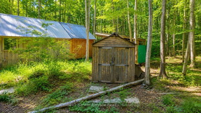 483113 COLPOYS RANGE Road • Georgian Bluffs, ON photo 6