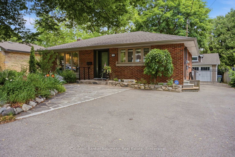 home for sale on 35 Gladstone Avenue