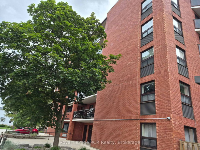 102 - 536 11th Avenue