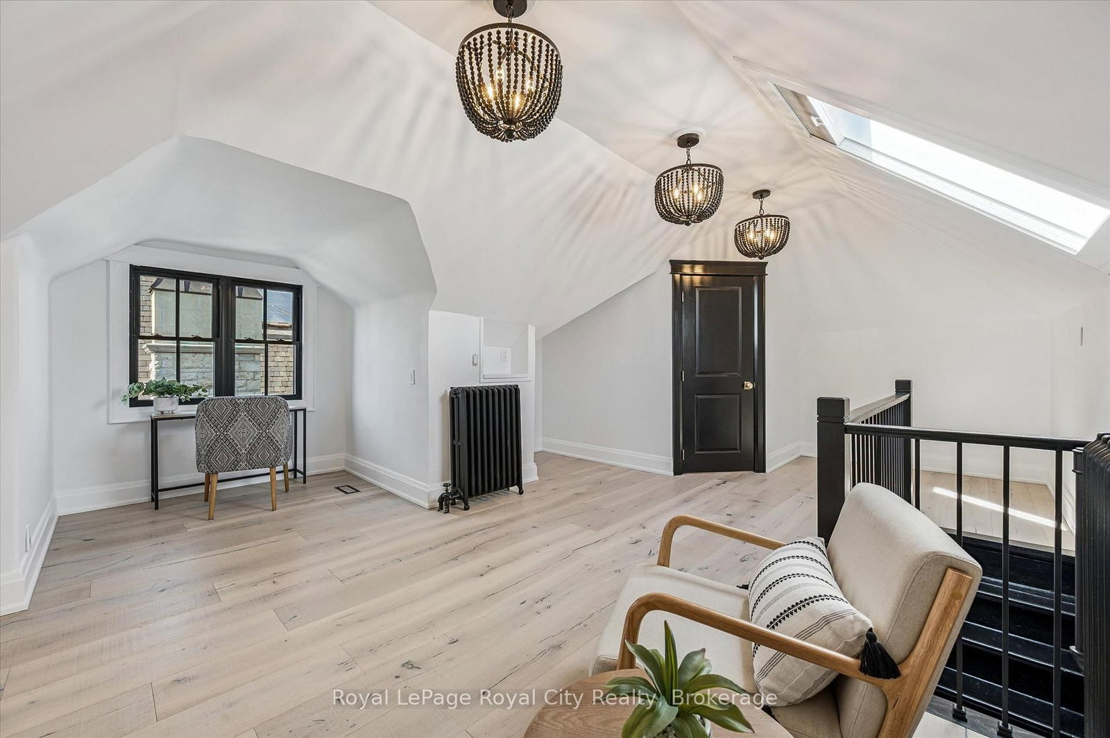 87 W University Avenue • Guelph, ON photo 39