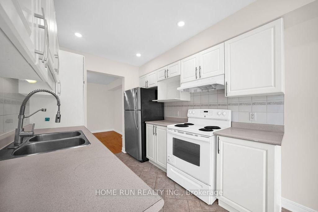 102 Kimberwick Crescent • Ottawa, ON photo 13