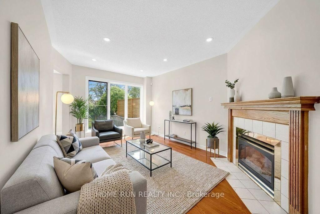 102 Kimberwick Crescent • Ottawa, ON photo 5