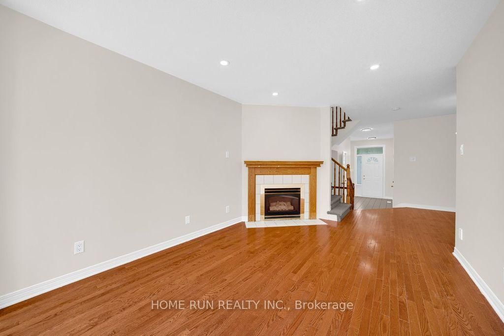 102 Kimberwick Crescent • Ottawa, ON photo 8