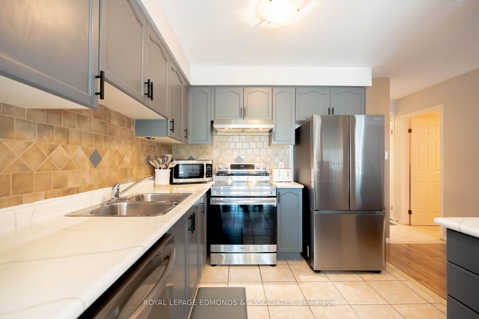 565 E Rymal Road • #37 • Hamilton, ON photo 11