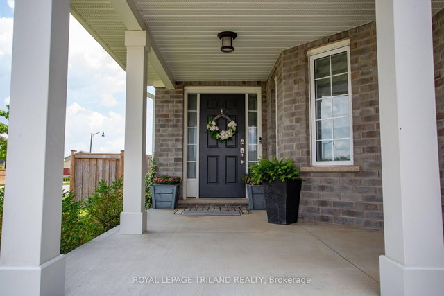 1 Acorn Trail