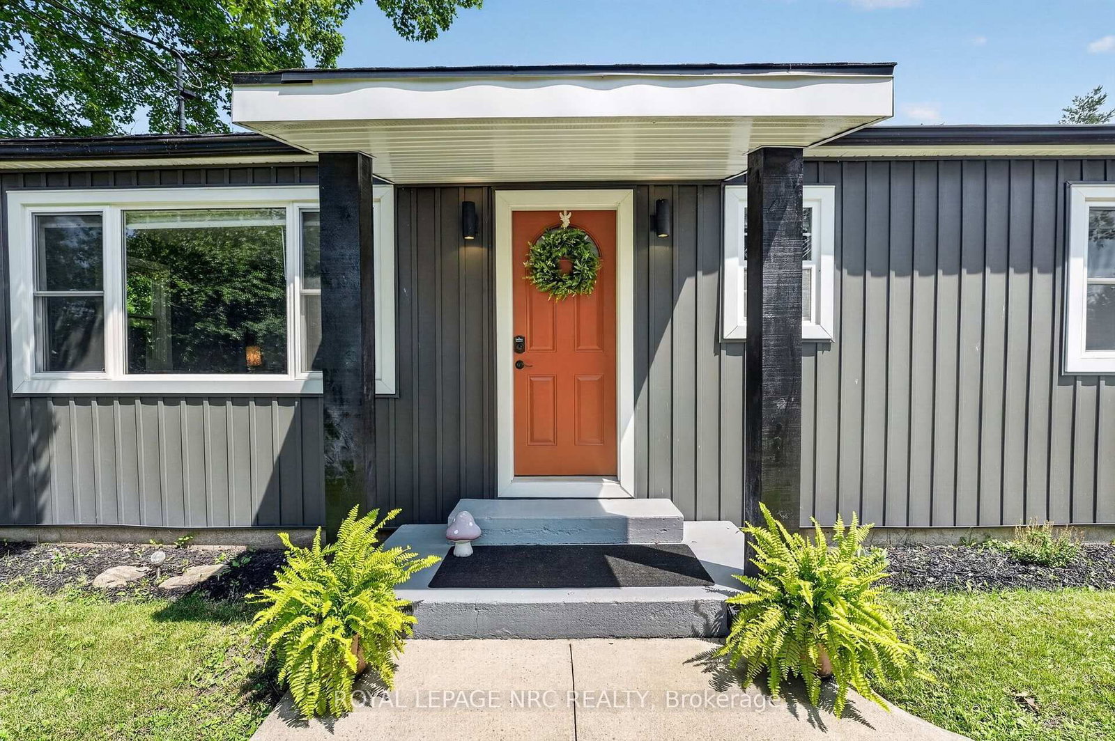 2944 Portage Trail • Fort Erie, ON photo 5