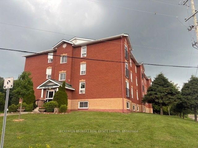 301 - 550 Talbot Place