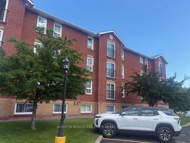 301 - 550 Talbot Place