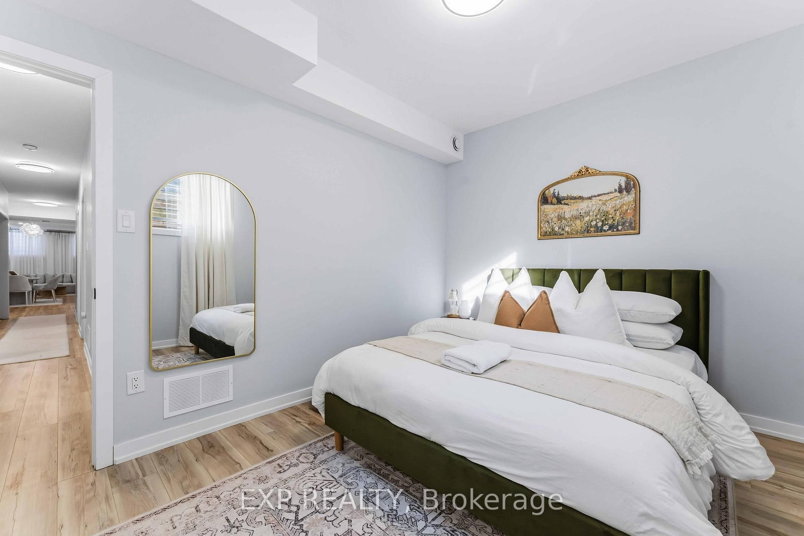 182 Murray Street • Ottawa, ON photo 39