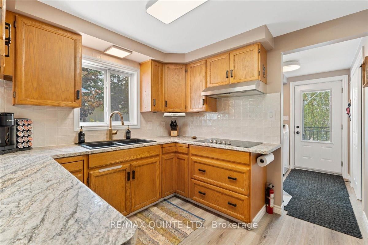 19 County Rd 18 Road • Prince Edward County, ON photo 13