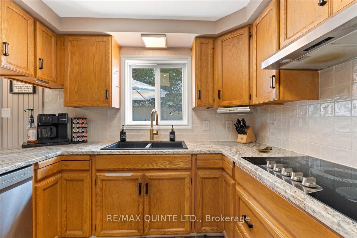 19 County Rd 18 Road • Prince Edward County, ON photo 14