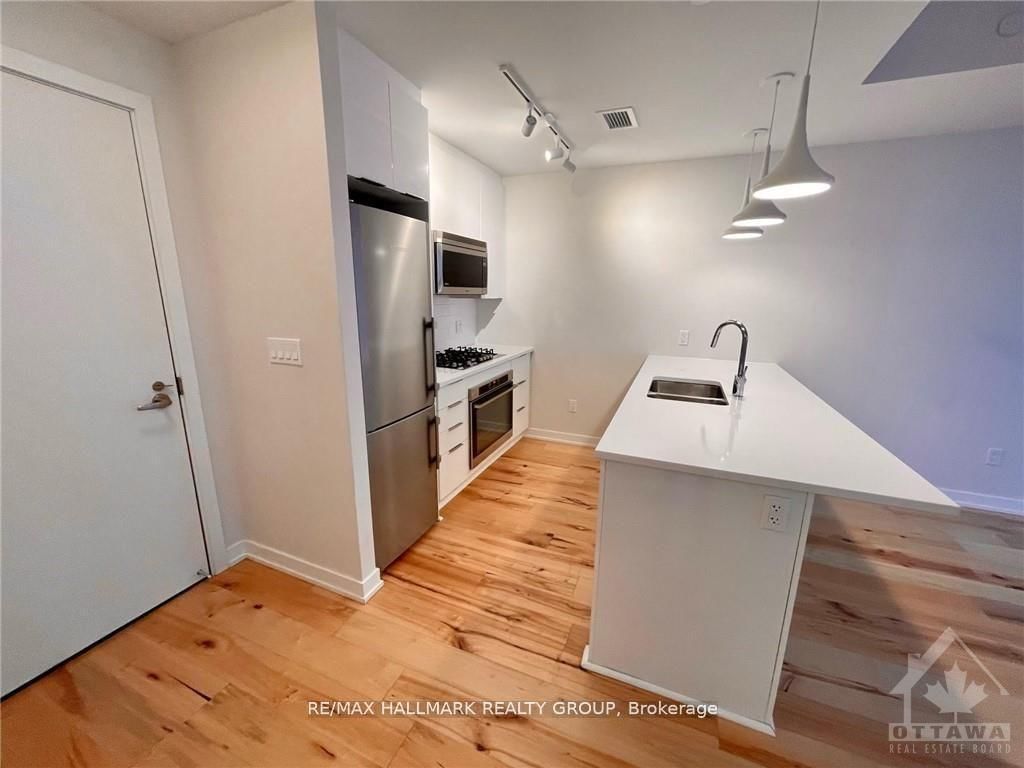 530 DE MAZENOD Avenue • #312 • Ottawa, ON photo 4
