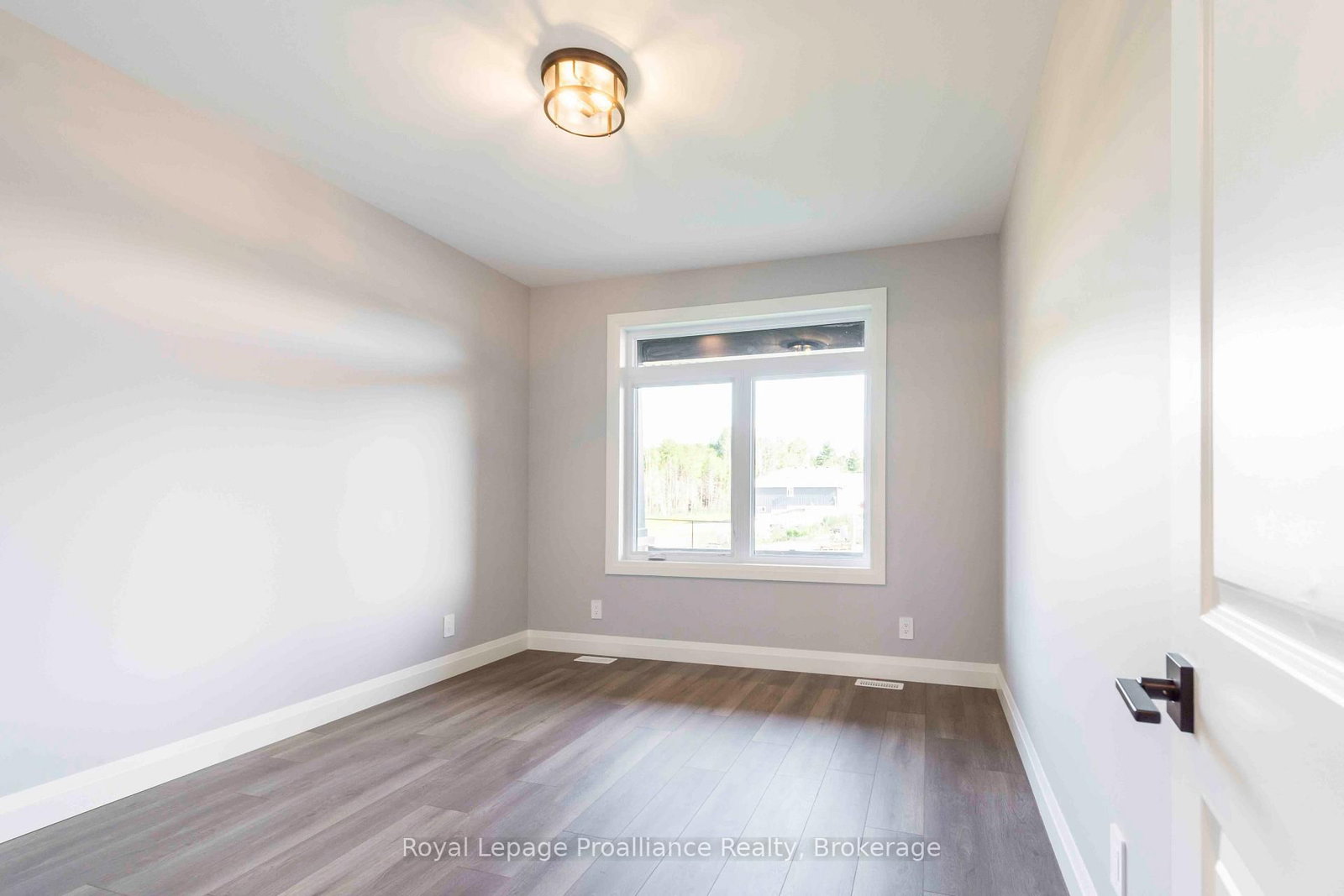 31 MacKenzie John Crescent • Brighton, ON photo 17