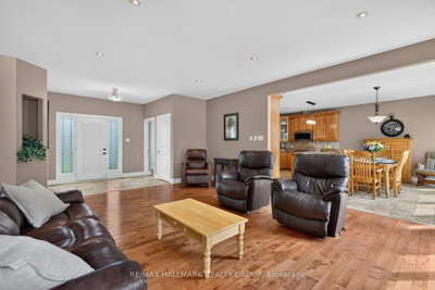 168 Wilbert Cox Drive • Carp, ON photo 5