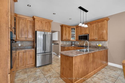 168 Wilbert Cox Drive • Carp, ON photo 8