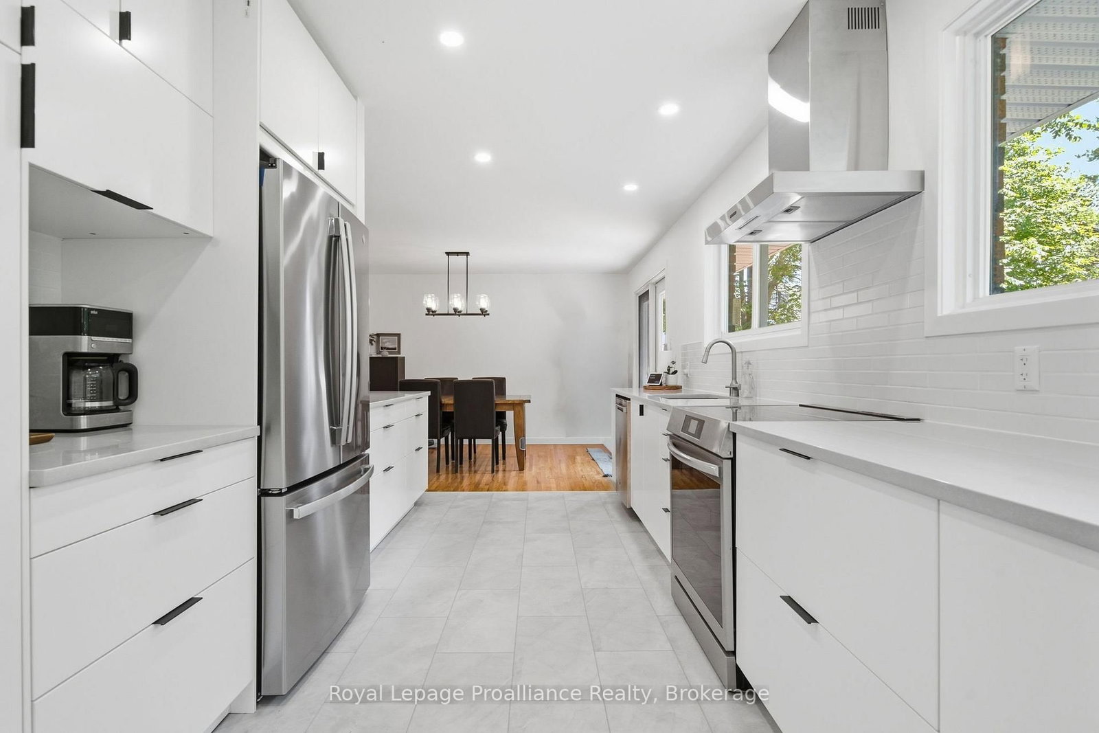 41 WALTER Avenue • Quinte West, ON photo 8