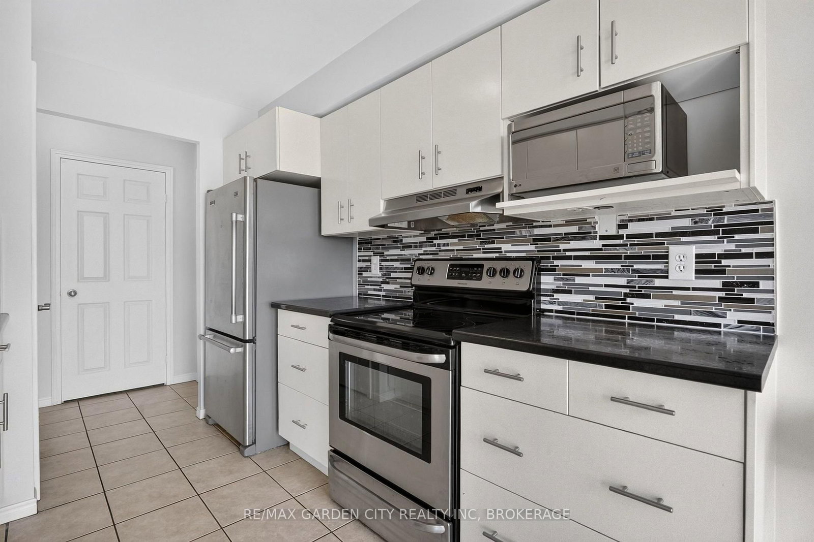 162 Martindale Road • #704 • St. Catharines, ON photo 17