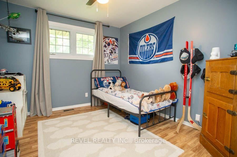 41 Pinehill Drive • Brantford, ON photo 15