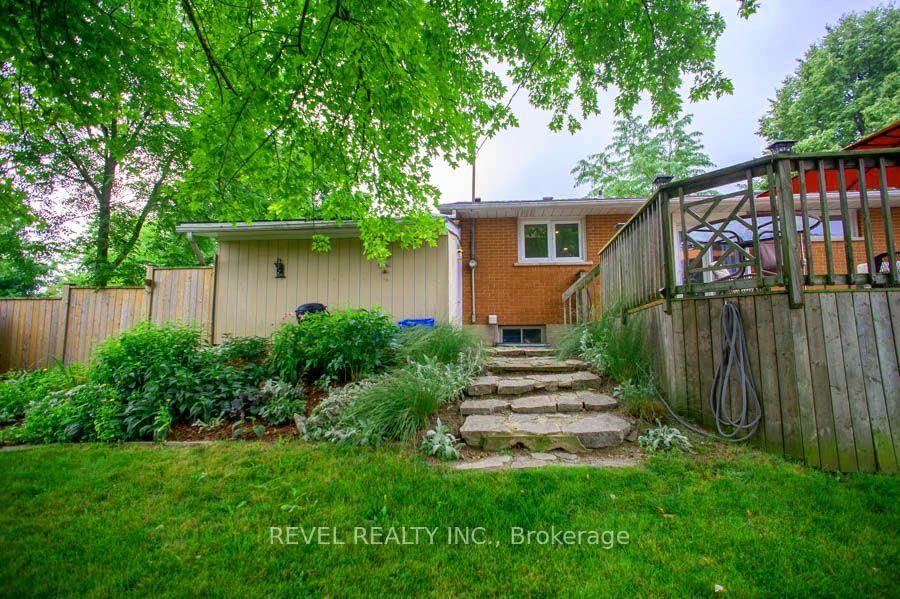41 Pinehill Drive • Brantford, ON photo 29