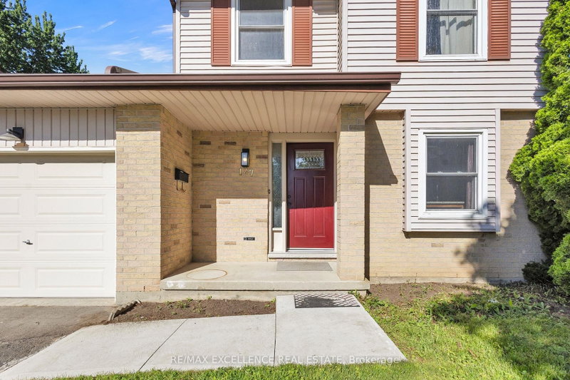 127 Acorn Crescent