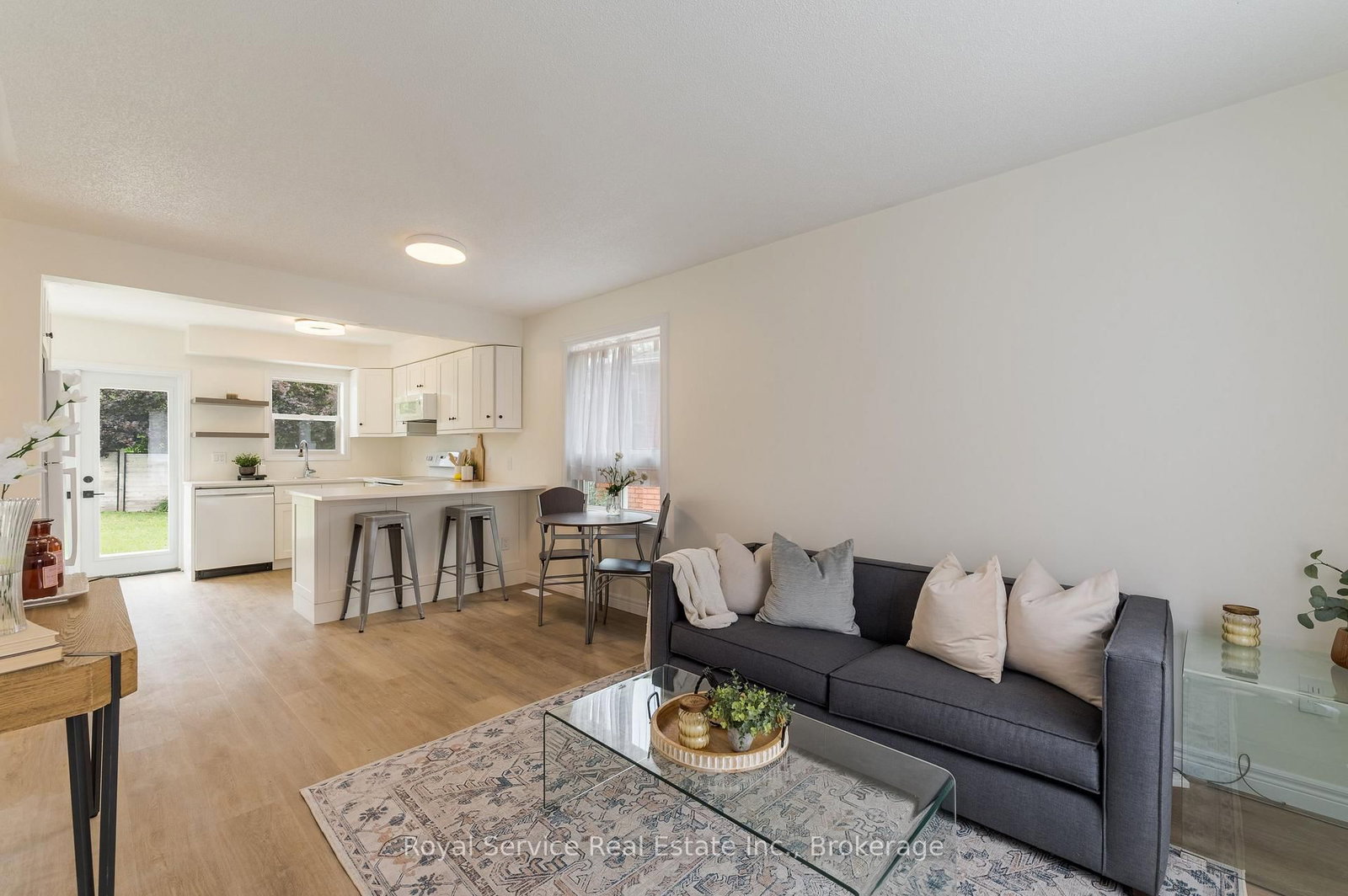 228 Towerhill Road • Peterborough, ON photo 6