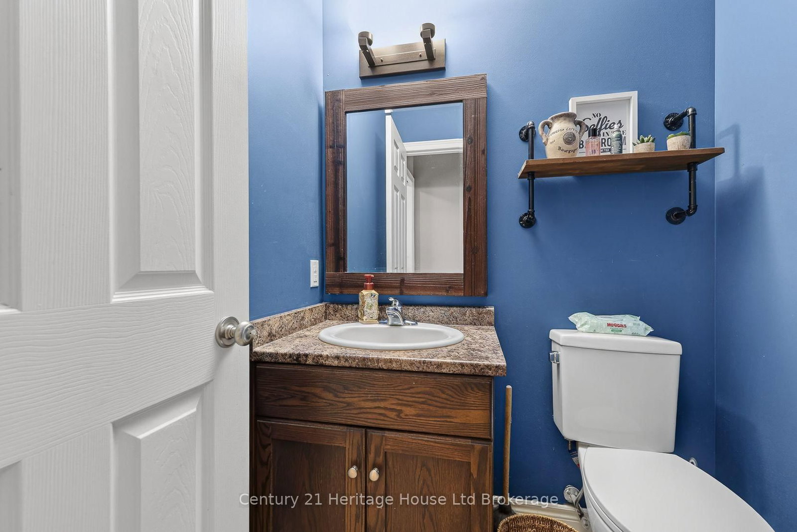 644 Hummingbird Crescent • Woodstock, ON photo 22