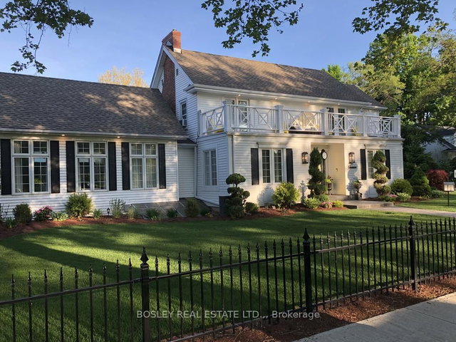 116 Simcoe Street
