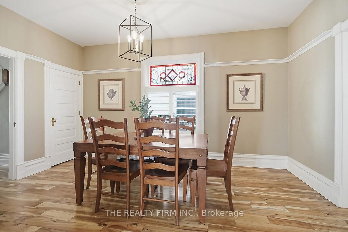 422 Greenfield Street • Petrolia, ON photo 12