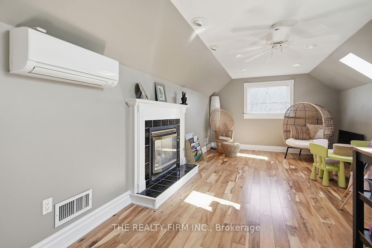 422 Greenfield Street • Petrolia, ON photo 24