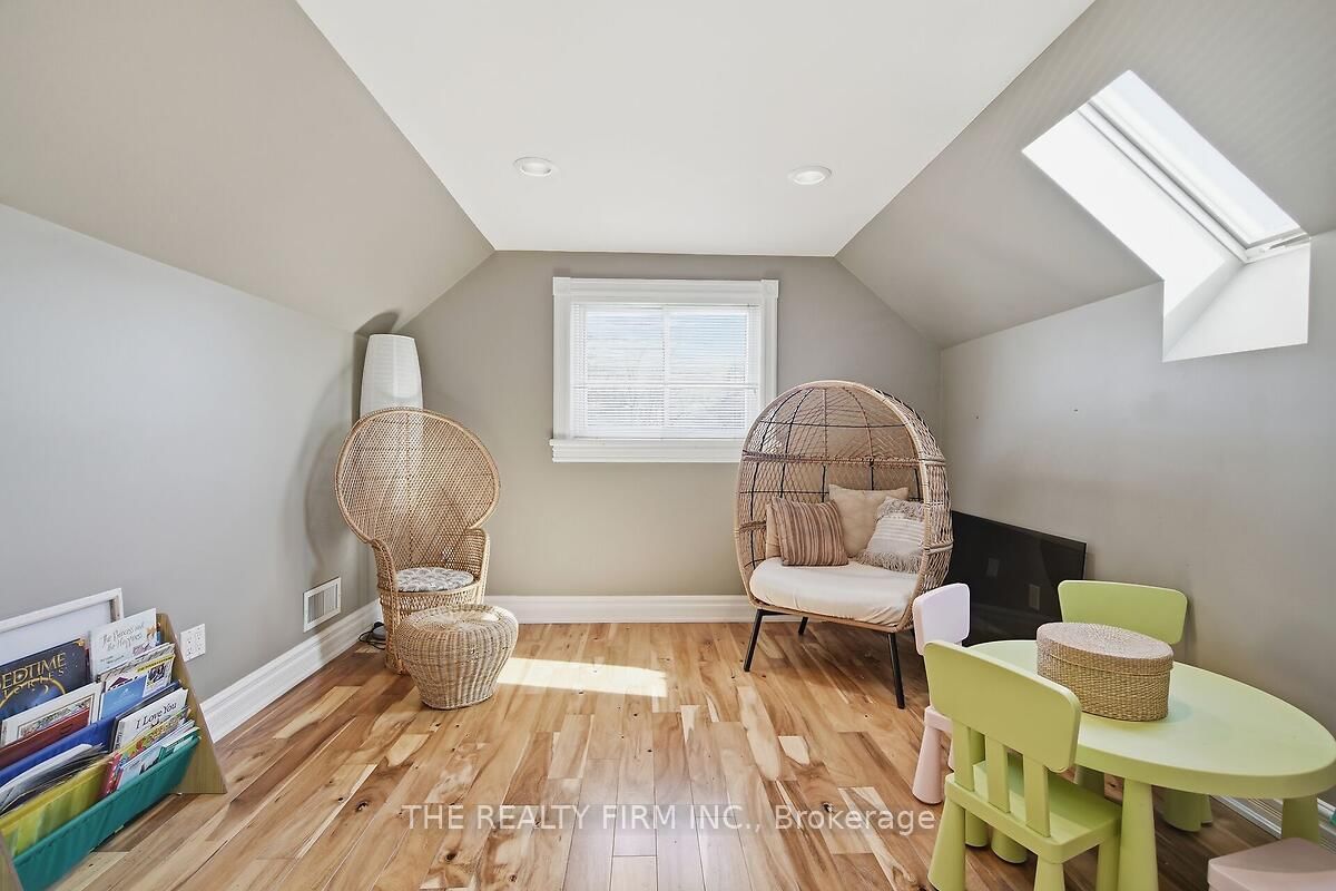 422 Greenfield Street • Petrolia, ON photo 25