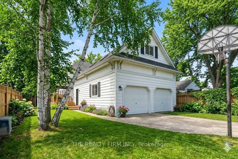 422 Greenfield Street