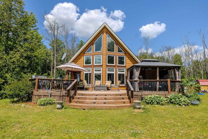 1367 Pickerel and Jack Lake Road, Armour