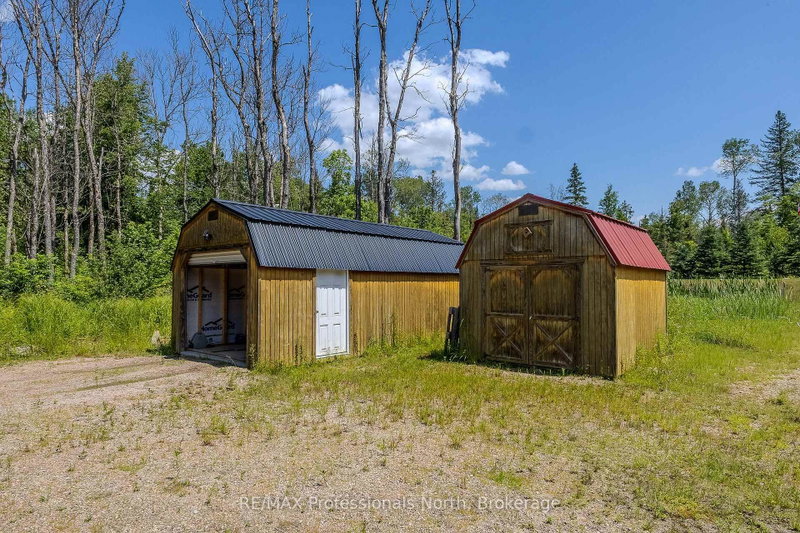 1367 Pickerel and Jack Lake Road