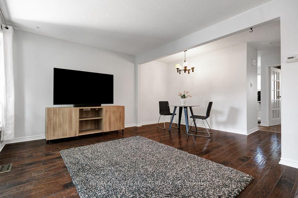 73 McClintock Way • #94 • Kanata, ON photo 10