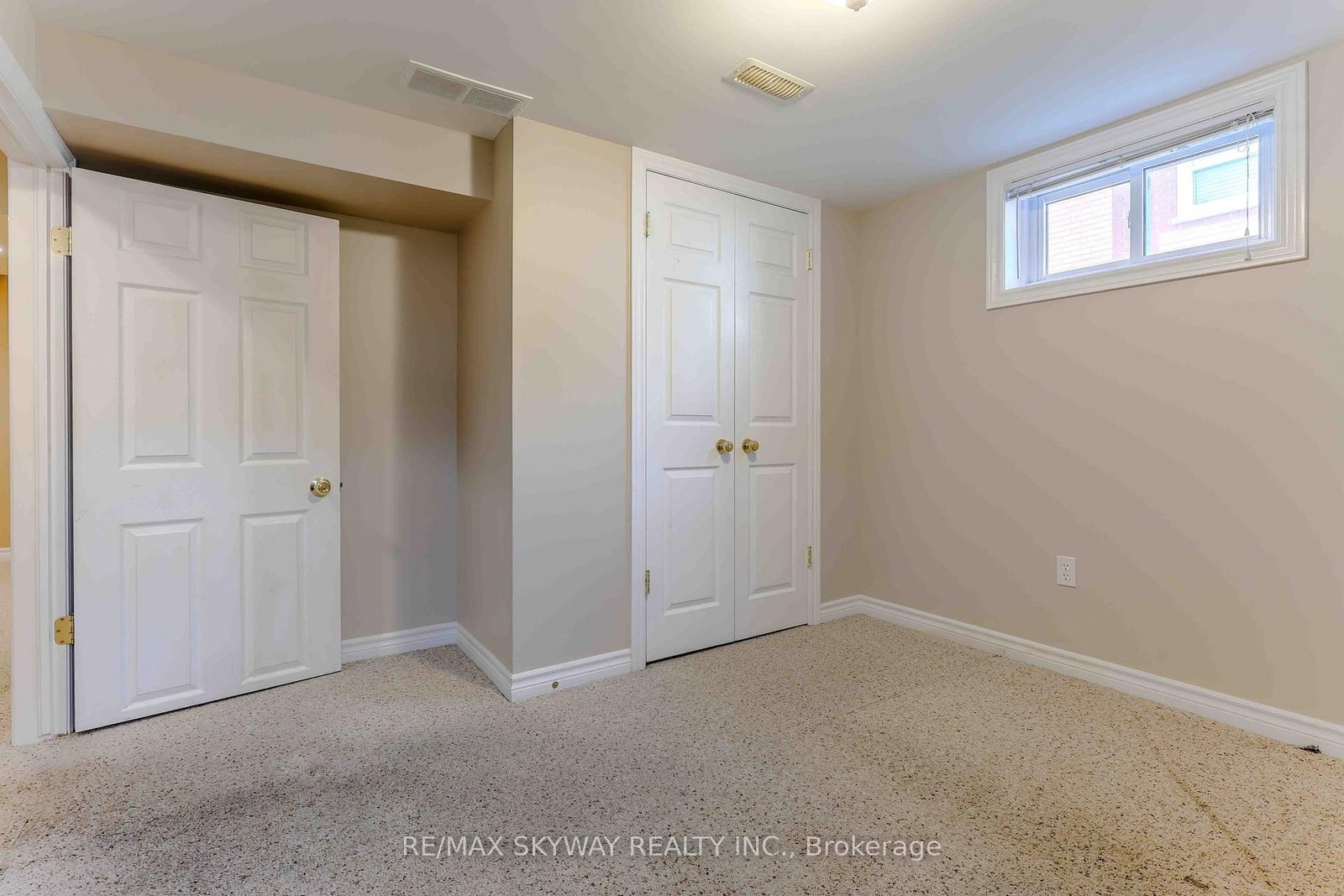 724 BRANT Street • London East, ON photo 37