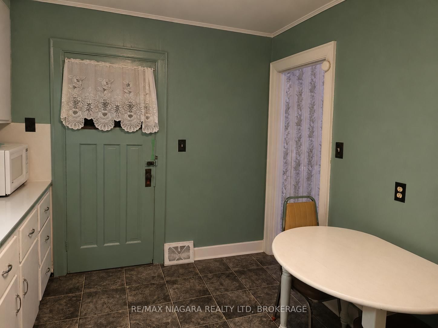 66 Radford Avenue • Fort Erie, ON photo 14