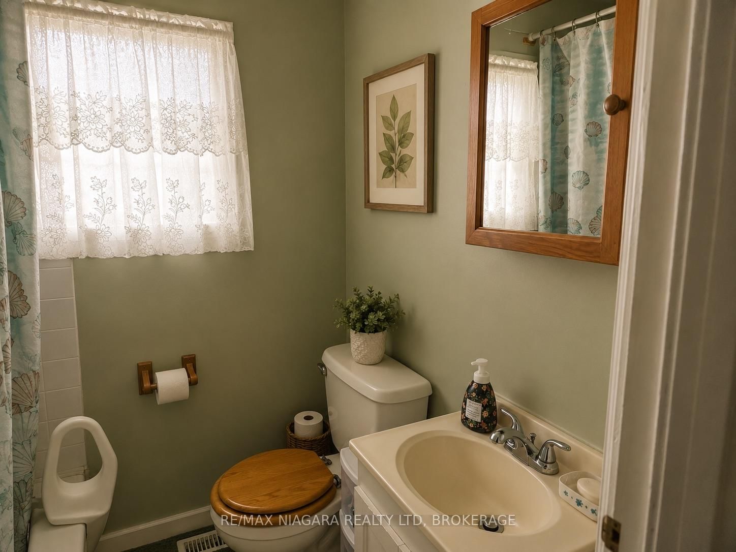 66 Radford Avenue • Fort Erie, ON photo 8