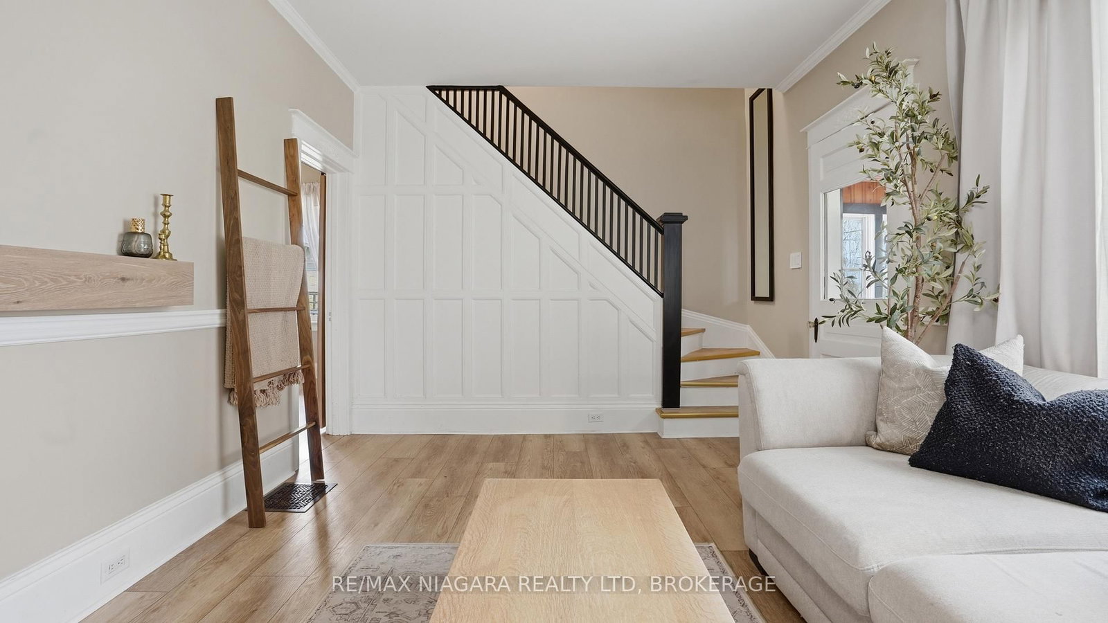 106 Colborne Street • Welland, ON photo 12