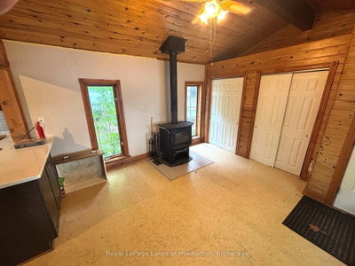 3040 Haliburton Lake Road • Dysart et al, ON photo 6
