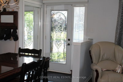 132 Dunbar Avenue — photo 2