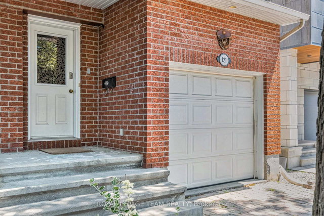 121 Drummond Street
