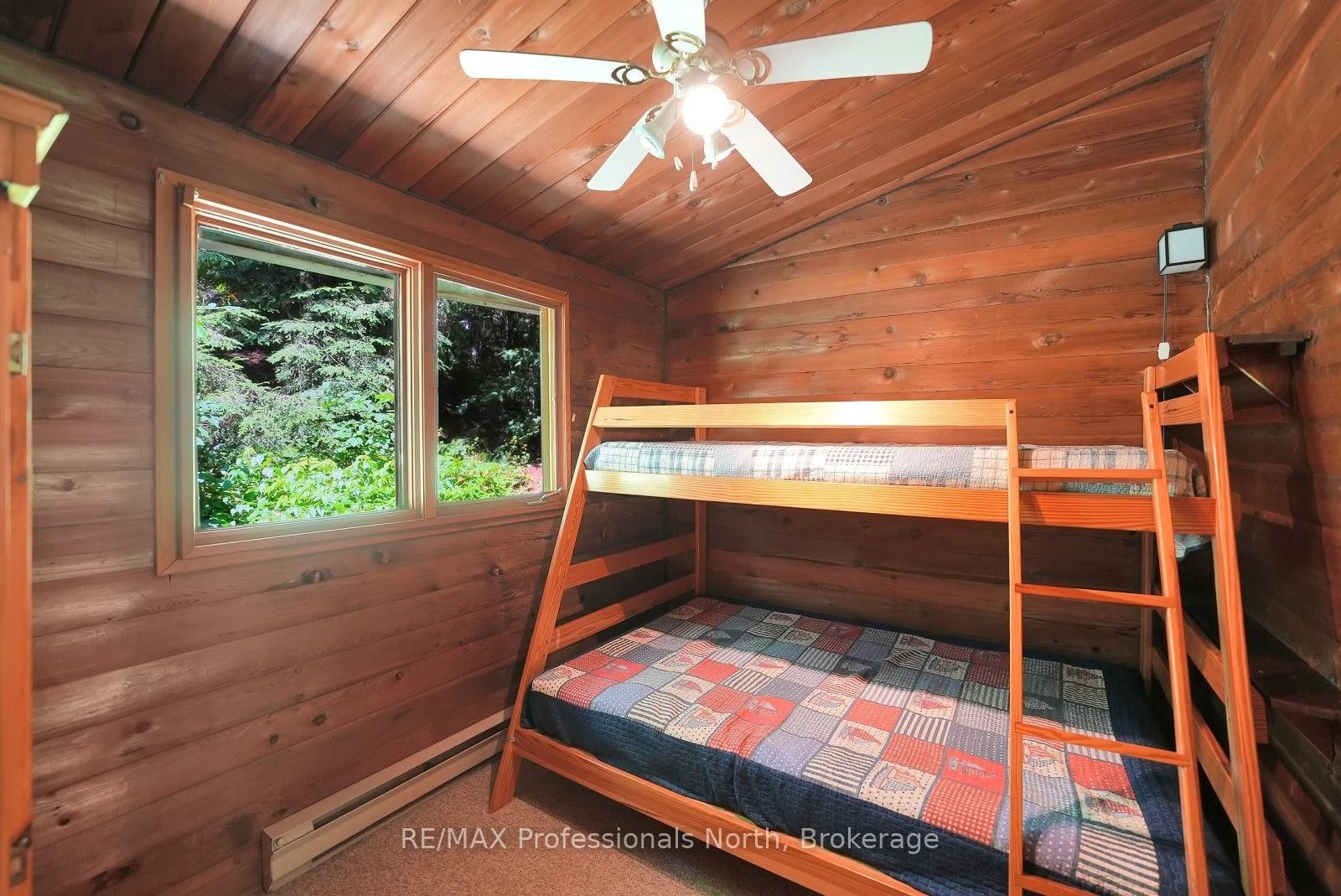 1042 Platinum Bay Road • Dysart et al, ON photo 18