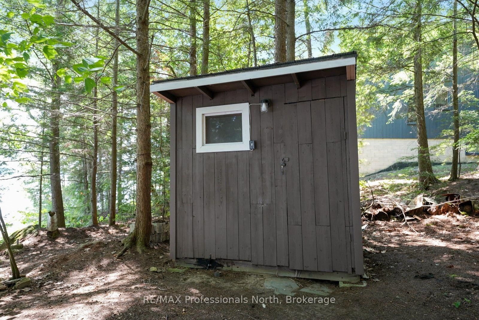 1042 Platinum Bay Road • Dysart et al, ON photo 29