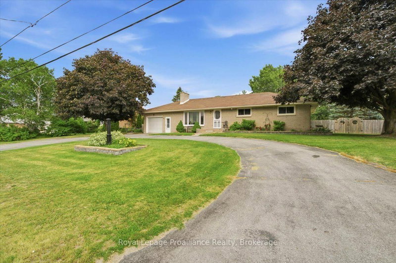 178 Riverside Parkway